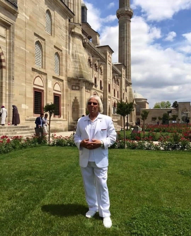 Selimiye Camii'nin müezzini Nadi Ersoy hayatını kaybetti