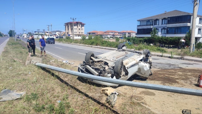 Önce patpata sonra direğe çarptı!