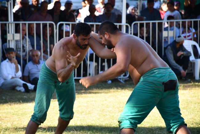 İznik'te güreş şöleni