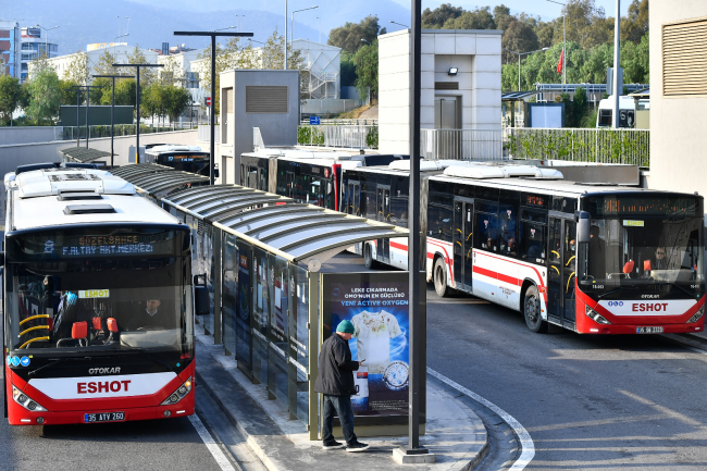İzmir'de toplu ulaşıma zam