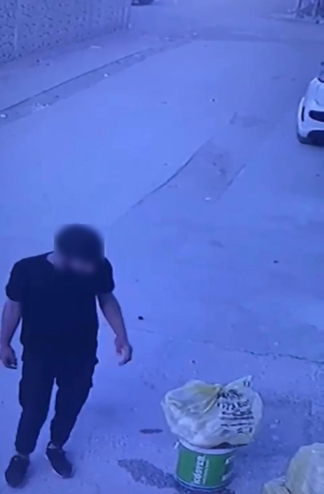 Çöp kovasını çalıp kayıplara karıştı