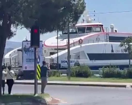 Karşıyaka iskelesinde korkutan anlar!