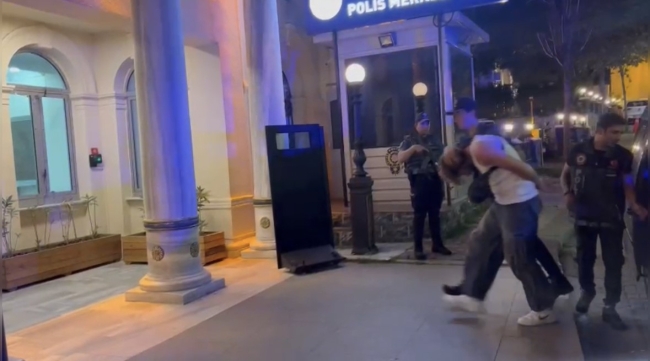 İstanbul'da polise saldıran şahıs tutuklandı