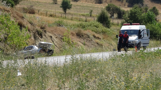 Köpeğe çarpmamak isterken yaralandı