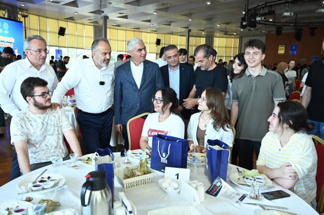 Başkan Aktaş'tan öğrencilere tam destek!