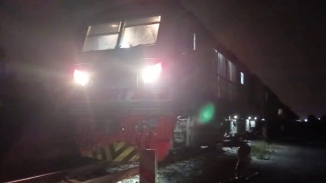 Tayland'da yük treni kamyonete çarptı: 8 ölü