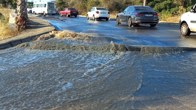 Bodrum'da cadde suyla doldu