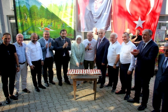 Kızılcık Şenliği'nde vatandaşlar doyasıya eğlendi