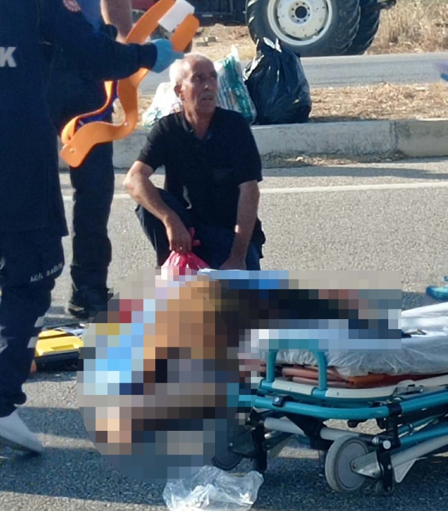 Otobüs çarpan eşini bir an olsun bırakmadı!