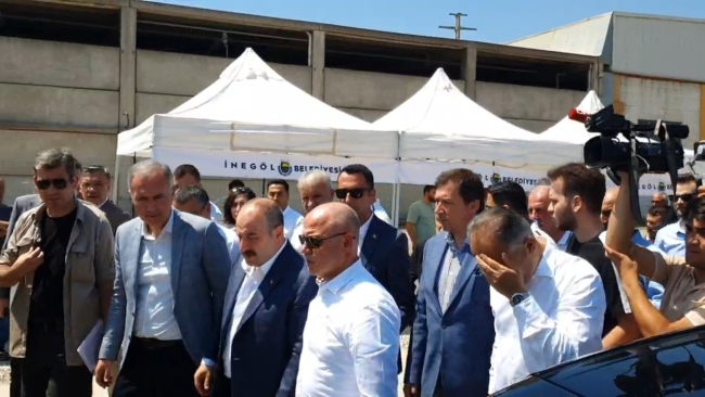 Mustafa Varank, İnegöl esnafına destek!
