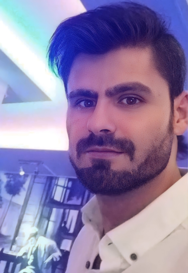 Serinlemek için girdiği gölde boğuldu