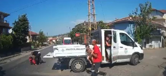Kaza anı araç kamerasına yansıdı