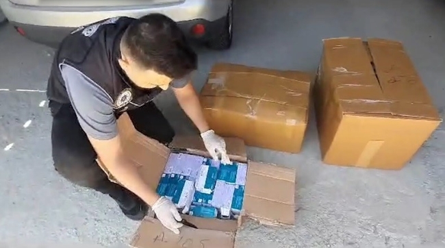 Uyuşturucuyu sakladıkları yer hayret dedirtti!