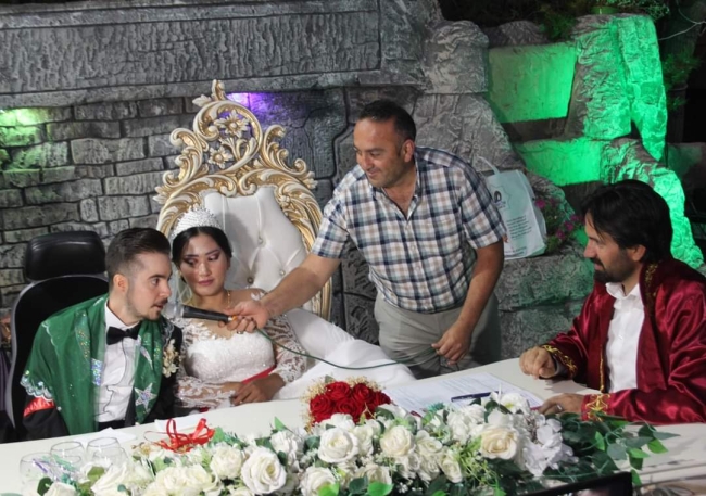 Filipinler'den aşkının peşinde Türkiye'ye geldi