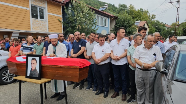 Depremde can kurtardı, göçükte yaşamını yitirdi