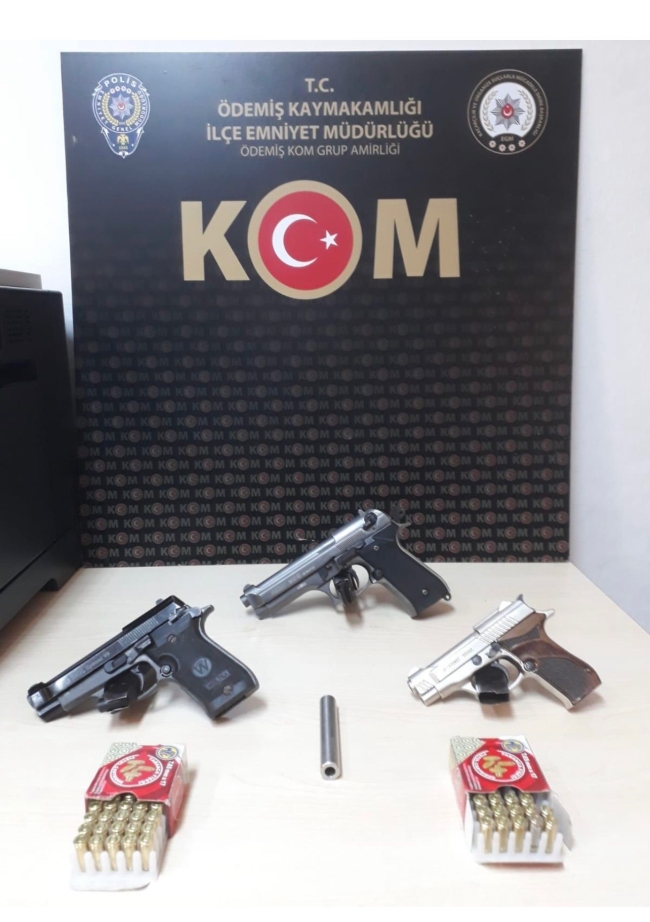 Evine silah atölyesi kurmuş!
