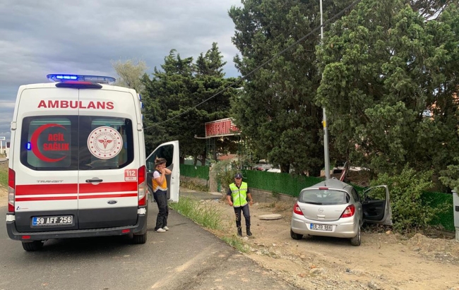 Yolcu otobüsü ile otomobil çarpıştı! 1 ölü, 2 yaralı