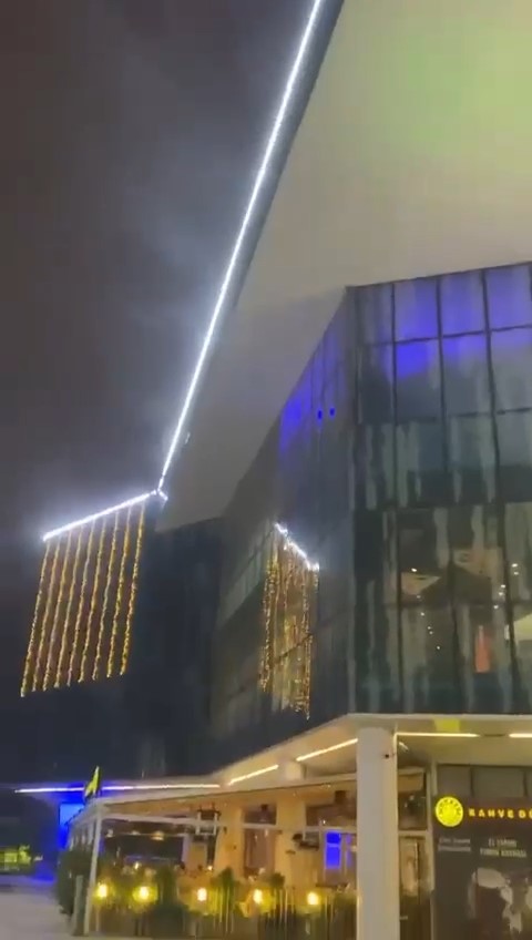 Bursa Kent Meydanı AVM'de yangın!