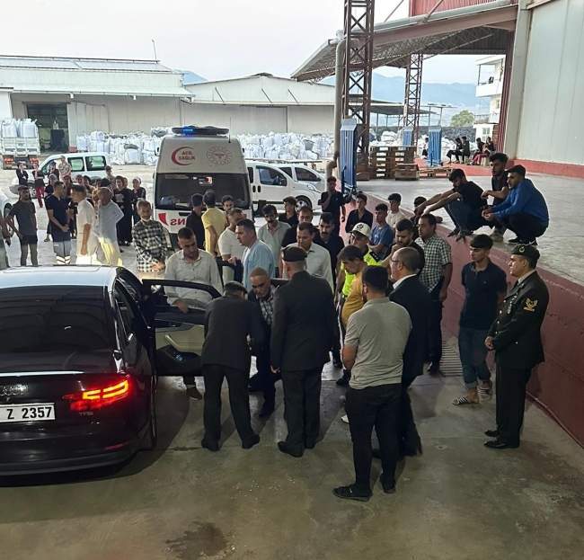 Diyarbakırlı şehidin haberi babasına iş yerinde verildi