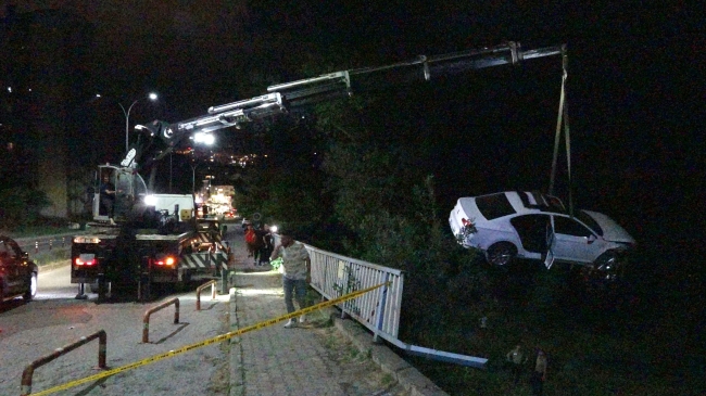 Trabzon'da otomobil köprüden uçtu! 5 yaralı