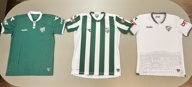 Bursaspor’un yeni sezon formaları tanıtıldı