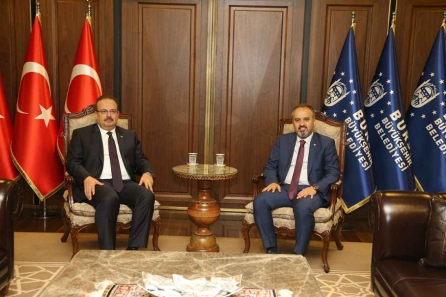 Alinur Aktaş'tan Yakup Canbolat'a teşekkür