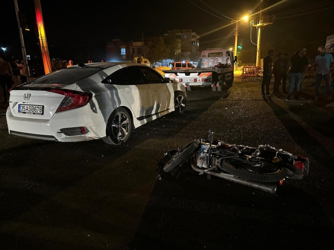 Şanlıurfa’da motosiklet ile otomobil çarpıştı: 2 yaralı