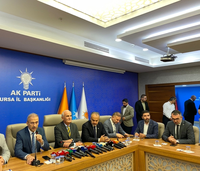 Yusuf Ziya Yılmaz'dan AK Parti Bursa ziyareti