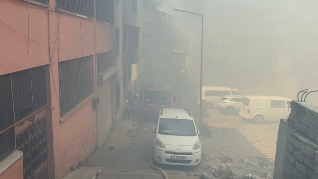 İzmir’de korkutan atölye yangını