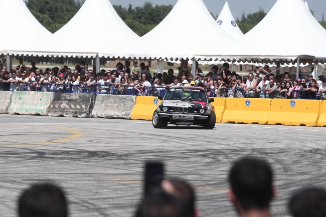 Türkiye’nin en iyi drift sürücüleri Bursa'da yarıştı