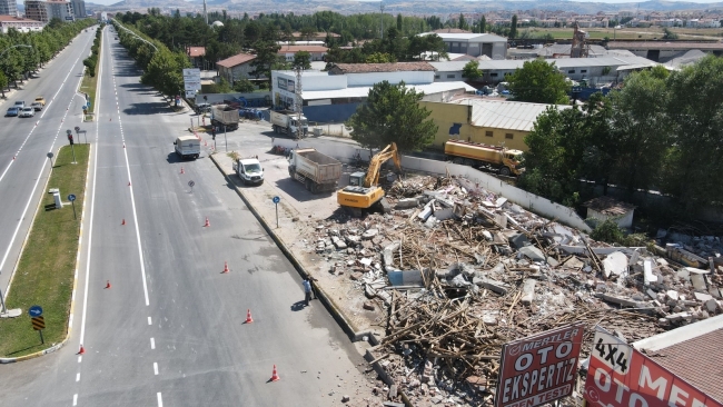 Çorum Belediyesi yeni yollar açmaya devam ediyor