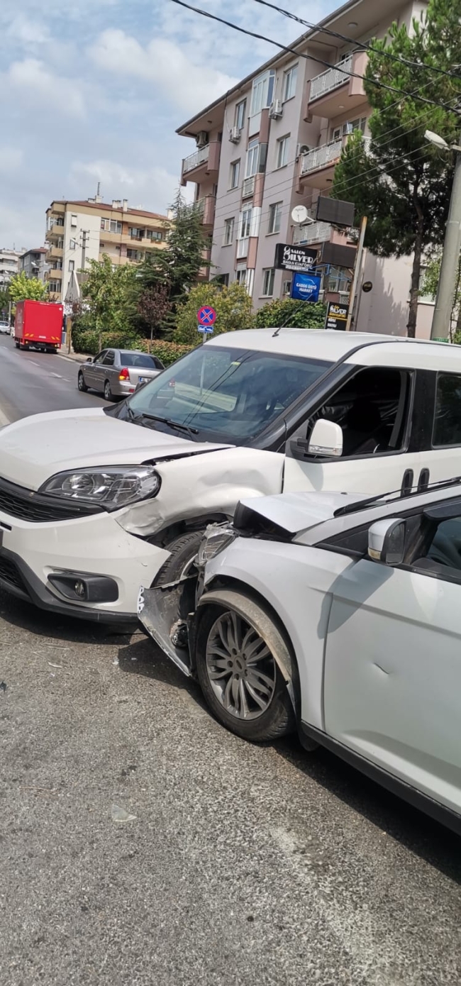 Bursa'nın o caddesinde kazasız gün yok