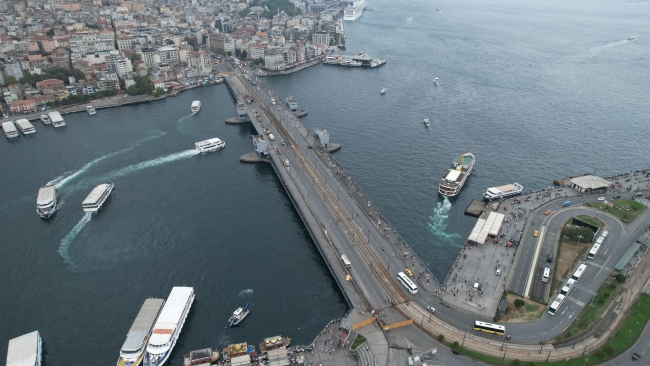 Galata Köprüsü'nde bakım ve onarım çalışmaları devam ediyor