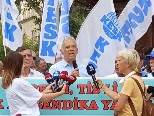 KESK: 81 ilde işi bıraktı. Maaşlarımız en düşük 40 bin lira olsun!