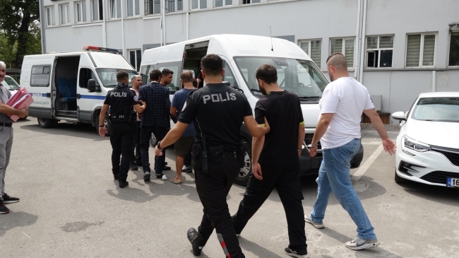 Bursa'da şafak operasyonu! 21 kişi gözaltına alındı