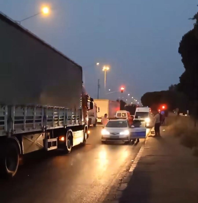 Yolcu otobüsü tankere çarptı: 21 yaralı