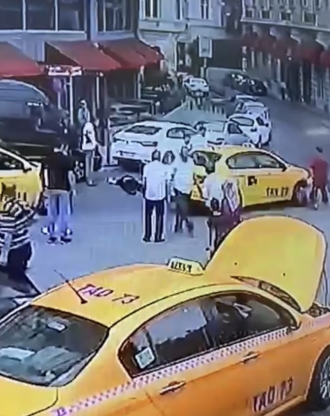 Kısa mesafe cinayeti! Yolcuyu döverek öldürdü