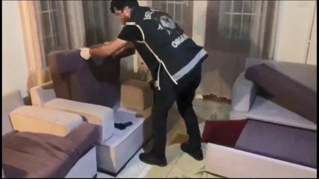 Gözaltına alınan rapçiler adliyeye sevk edildi