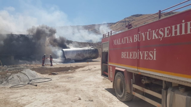 Asfalt şantiyesinde yangın paniği