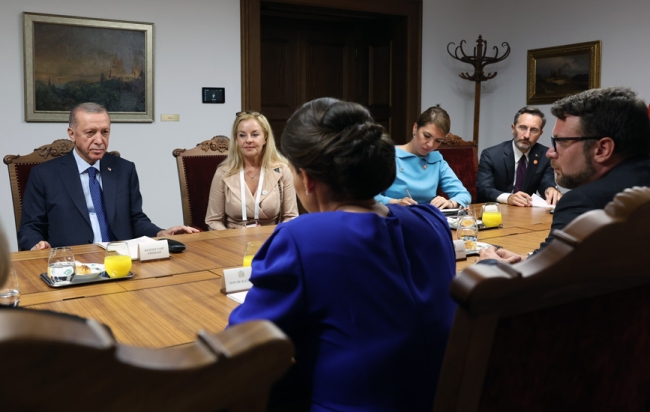 Cumhurbaşkanı Erdoğan, Macar mevkidaşı ile görüştü