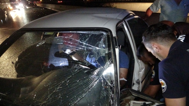 Adana’da iki otomobil çarpıştı: 1 yaralı