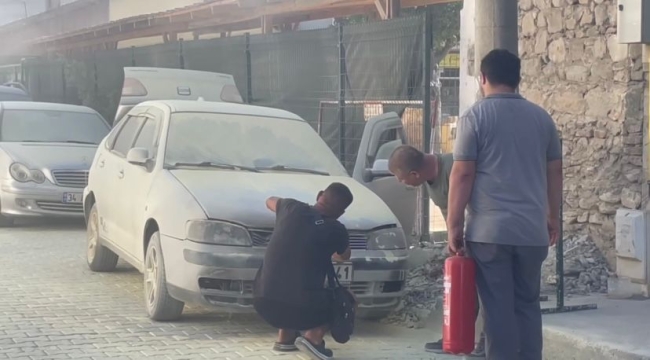 Bursa'da otomobil alev alev yandı