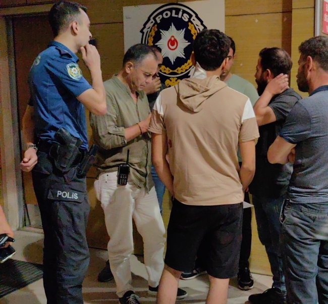 Sanal oyunda sinirlendi, gerçek hayatta bıçakladı