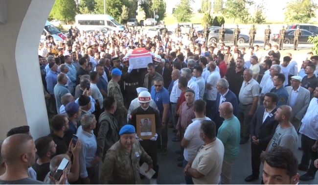 Şehit Erkan Selçuk son yolculuğuna uğurlandı
