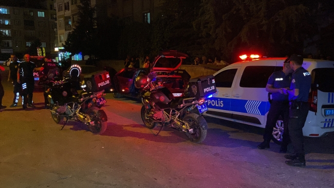 Konya'da durdurulan otomobilden cephanelik çıktı