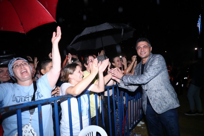 Zara ve Uğur Aslan’dan müzik ziyafeti