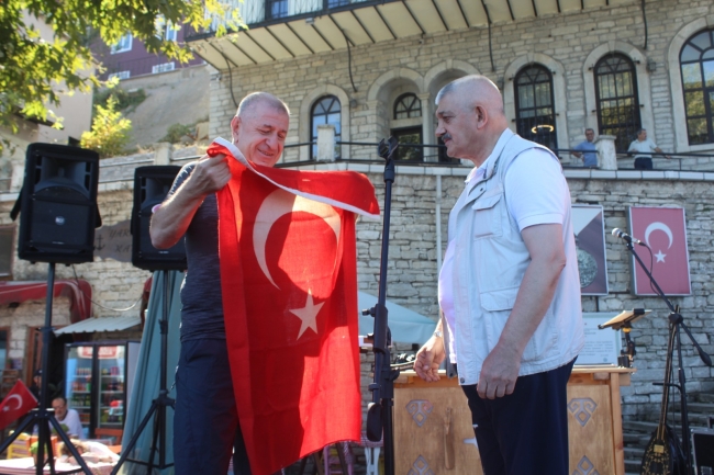 Ümit Özdağ 'İstiklal Yolu Zafer Yürüyüşü'ne başladı