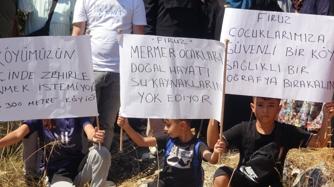 Köylüler mermer ocağına karşı eylem yaptı