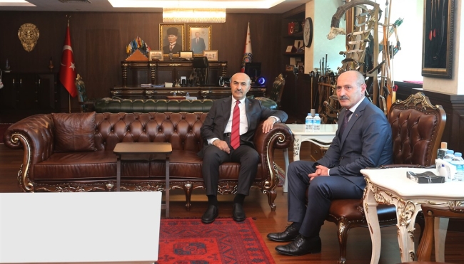 Vali Demirtaş'dan İl Emniyet Müdürü Zaimoğlu'na ziyaret