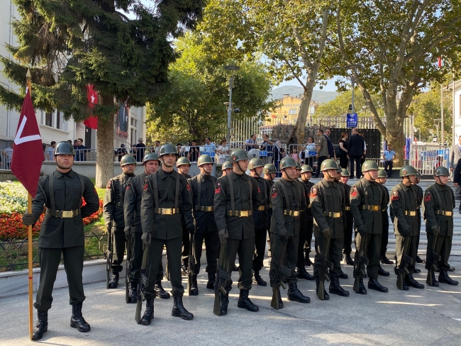 Bursa'da Zafer Bayramı coşkusu